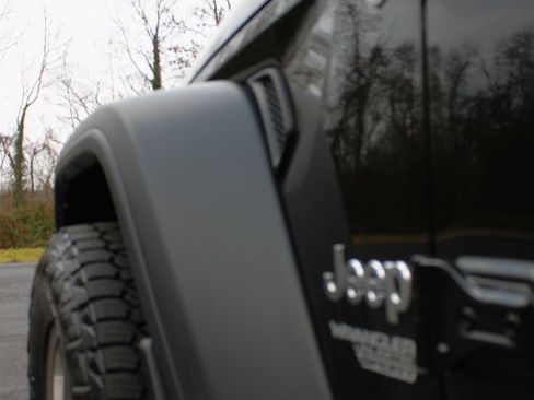 Used 2018 Jeep Wrangler Unlimited Sport S image 12