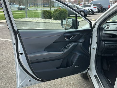 Used 2024 Subaru Crosstrek 2.5i Limited image 8