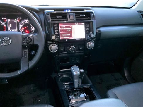 Used 2022 Toyota 4Runner TRD Off-Road Premium w/ Moonroof Package AWD/4WD image 7