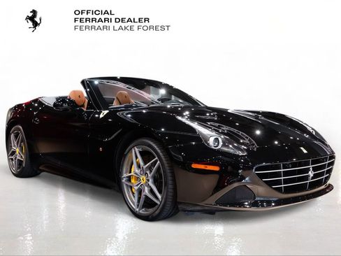 Certified 2017 Ferrari California T RWD image 8