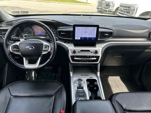 Certified 2020 Ford Explorer XLT w/ Equipment Group 202A AWD/4WD image 6