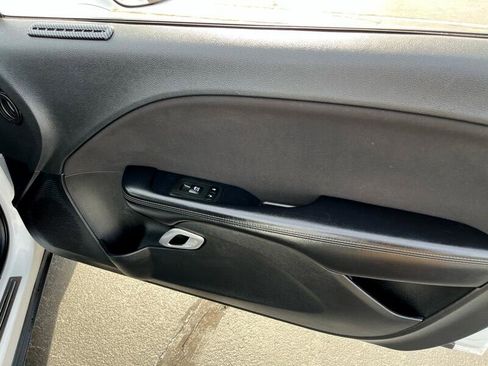 Used 2015 Dodge Challenger R/T w/ Quick Order Package 22B R/T image 28