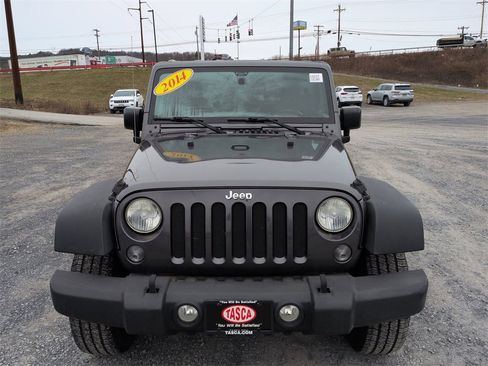 Used 2014 Jeep Wrangler Unlimited Sport w/ Quick Order Package 24S image 9