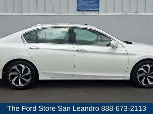 Used 2017 Honda Accord EX-L image 5