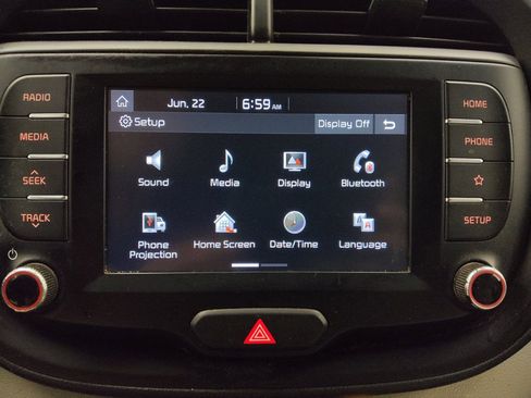 Used 2020 Kia Soul LX FWD image 25