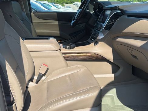 Used 2019 GMC Yukon SLT w/ Open Road Package RWD image 56