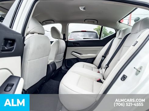 Used 2025 Nissan Altima 2.5 SV FWD image 16