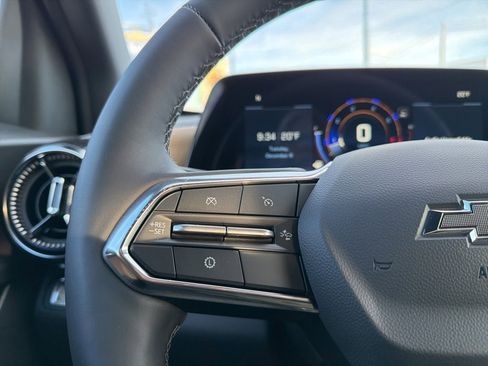New 2026 Chevrolet Equinox ACTIV w/ Convenience Package III image 36