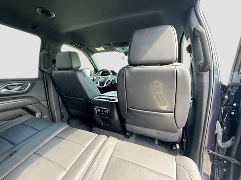 Used 2024 Chevrolet Suburban LT AWD/4WD image 30