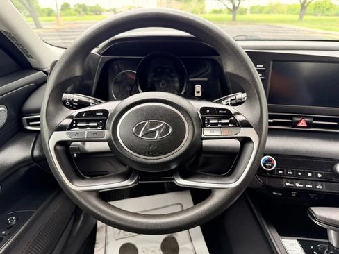 Used 2023 Hyundai Elantra SEL FWD image 24