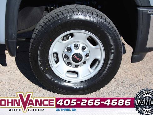 Used 2025 GMC Sierra 2500 Pro image 15