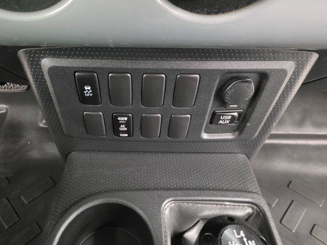 Used 2013 Toyota FJ Cruiser 4WD w/ Trail Teams Special Edition image 17