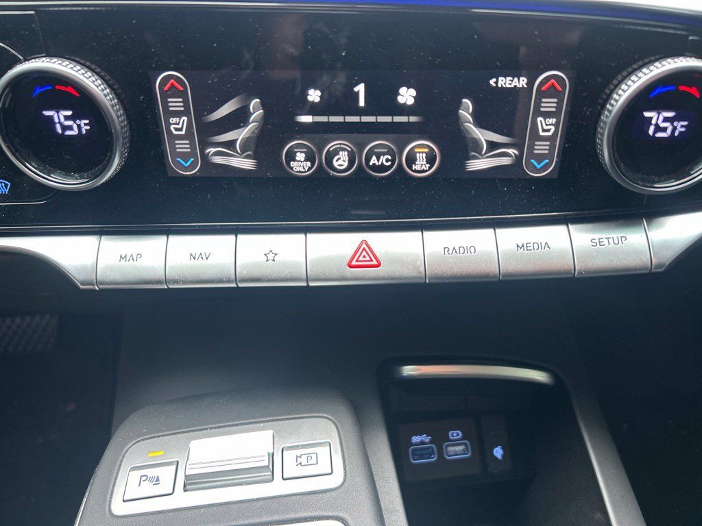Used 2025 Genesis Electrified GV70 w/ Prestige Package AWD/4WD image 19