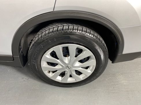 Used 2020 Nissan Rogue S image 26