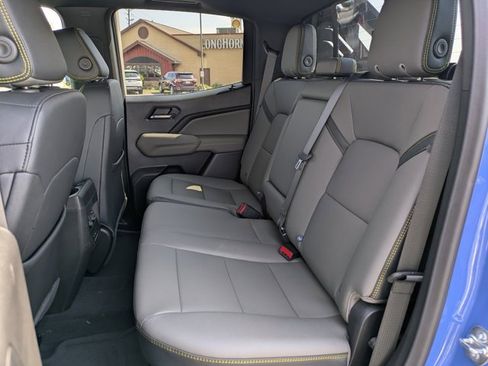 New 2025 Chevrolet Colorado ZR2 w/ Midnight Edition image 14