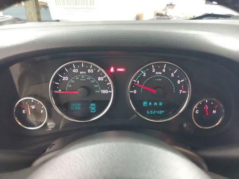 Used 2017 Jeep Wrangler Sahara w/ Connectivity Group image 22