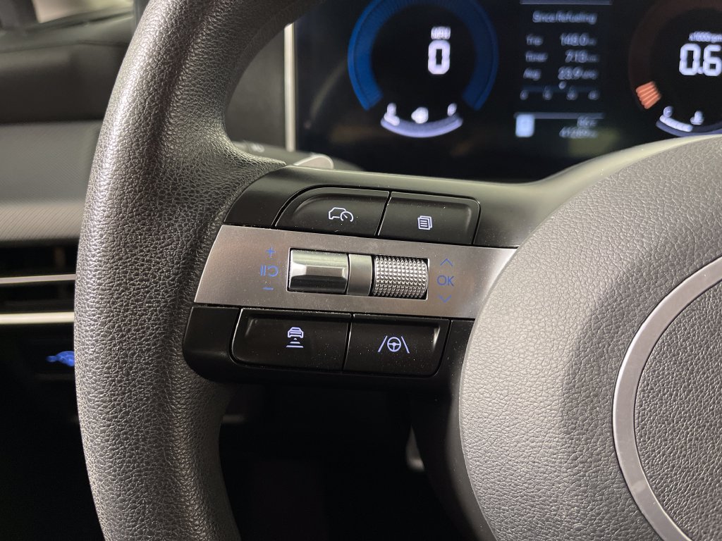 Used 2025 Hyundai Sonata SEL FWD image 29