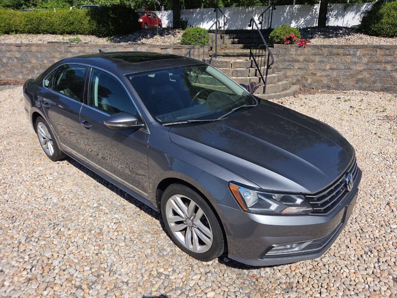Used 2016 Volkswagen Passat 1.8T FWD image 34