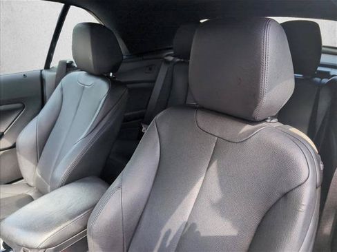 Used 2017 BMW 230i Convertible RWD image 10