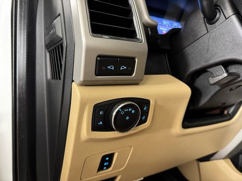 Used 2020 Ford F350 Lariat w/ Chrome Package image 20