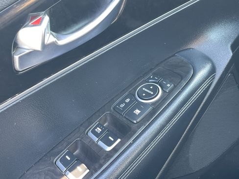 Used 2017 Kia Sorento AWD image 20