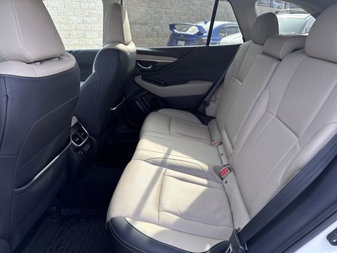 Certified 2022 Subaru Outback Limited image 29