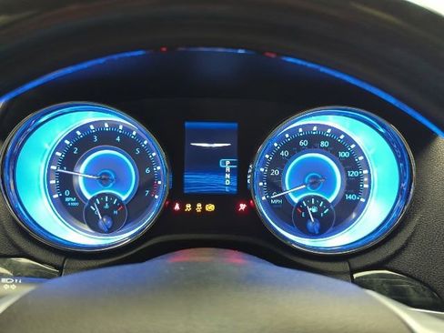 Used 2014 Chrysler 300 C w/ Light Group AWD/4WD image 14