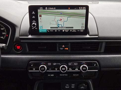 Used 2023 Honda Pilot Touring image 18