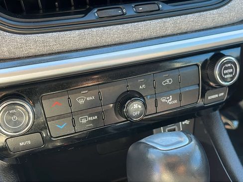 Used 2022 Jeep Compass Latitude image 20