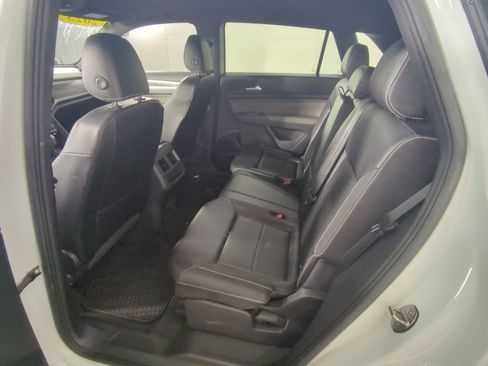 Used 2023 Volkswagen Atlas Cross Sport SE image 13