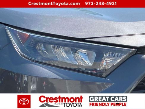 Used 2022 Toyota RAV4 LE AWD/4WD image 7
