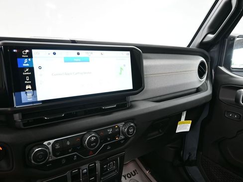 New 2025 Jeep Wrangler Sport S image 15