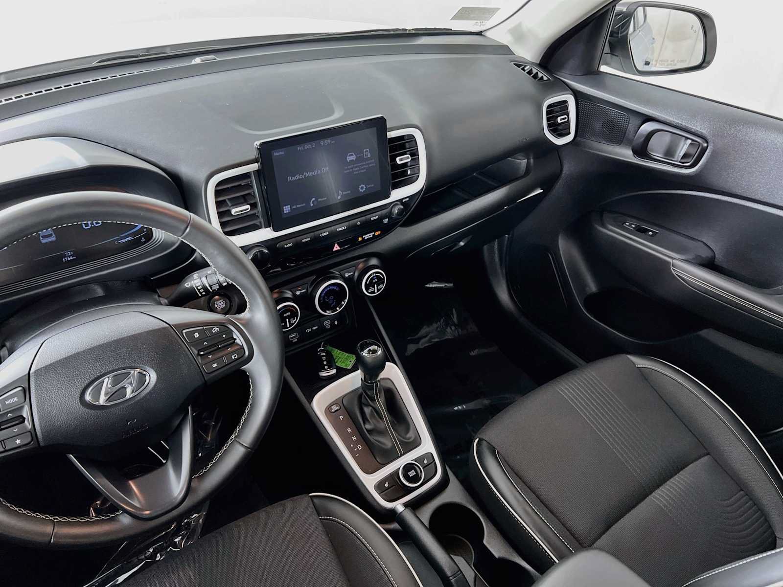 Certified 2026 Hyundai Venue SEL FWD image 24