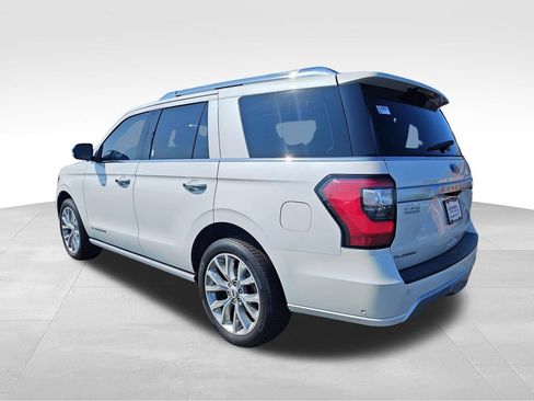 Used 2019 Ford Expedition Platinum AWD/4WD image 3
