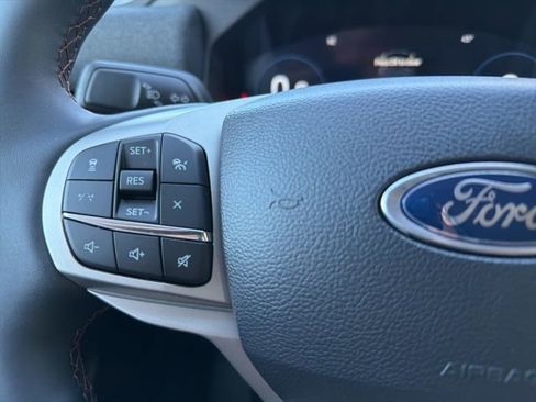 New 2026 Ford Explorer Active image 18