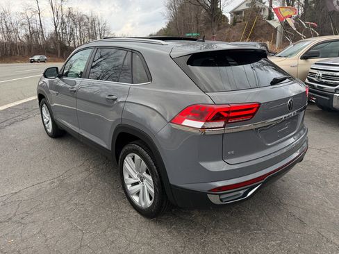 Used 2021 Volkswagen Atlas Cross Sport SE w/ Panoramic Sunroof Package image 5