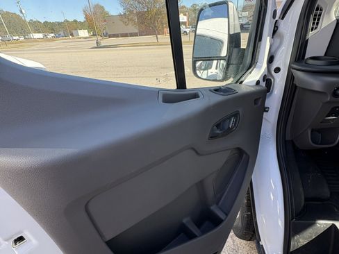 New 2025 Ford Transit 250 Cargo Van image 7