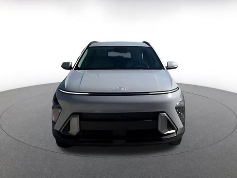 Used 2025 Hyundai Kona SEL image 3