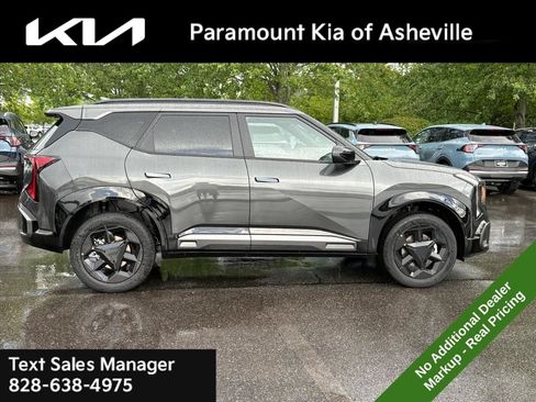 New 2027 Kia Seltos X-Line S w/ X-Line S Premium Package AWD/4WD image 6