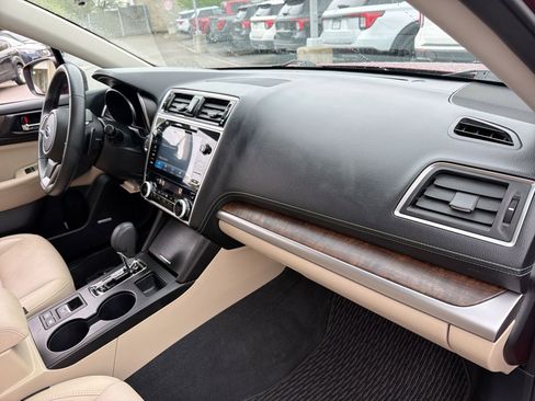 Used 2018 Subaru Outback 2.5i Limited AWD/4WD image 20