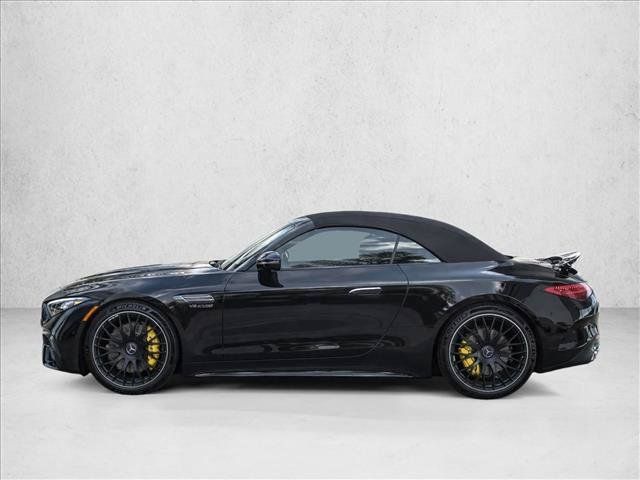 Used 2022 Mercedes-Benz SL 63 AMG 4MATIC image 4