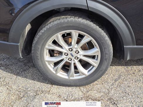 Used 2021 Ford Explorer Limited w/ Equipment Group 301A image 5