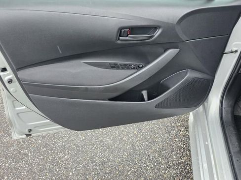 Used 2022 Toyota Corolla LE FWD image 28