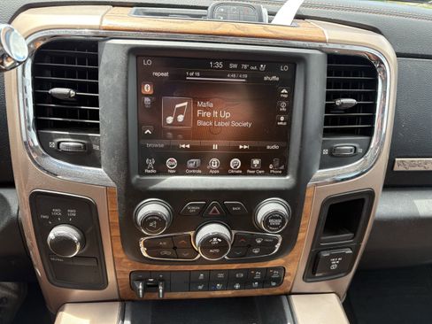 Used 2016 RAM 2500 Longhorn image 15