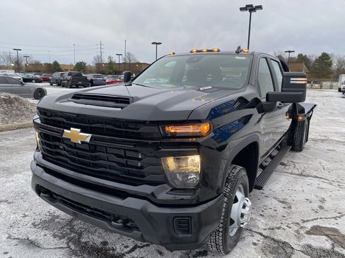 New 2025 Chevrolet Silverado 3500 W/T image 3