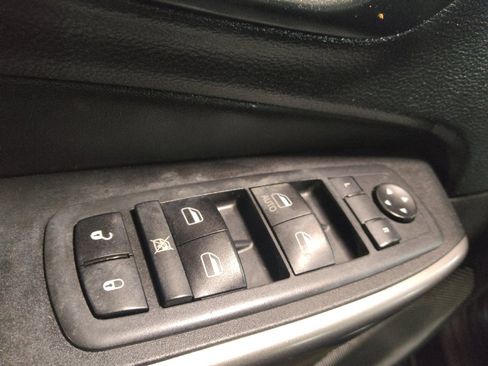 Used 2020 Jeep Cherokee Latitude FWD image 27