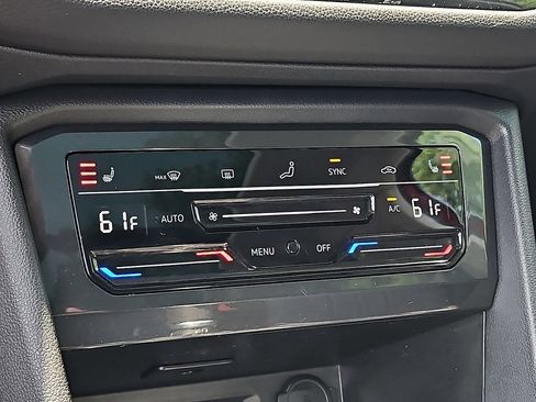 Certified 2024 Volkswagen Tiguan SE AWD/4WD image 18