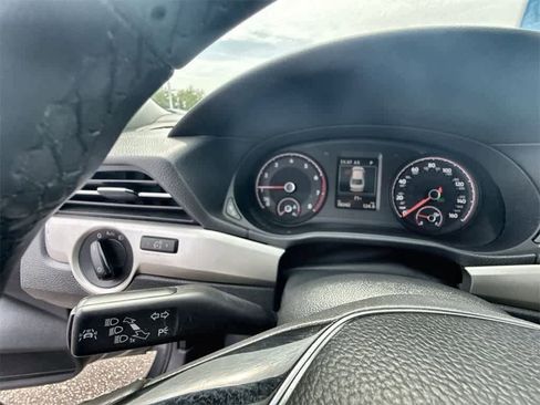 Used 2022 Volkswagen Passat 2.0T SE image 25