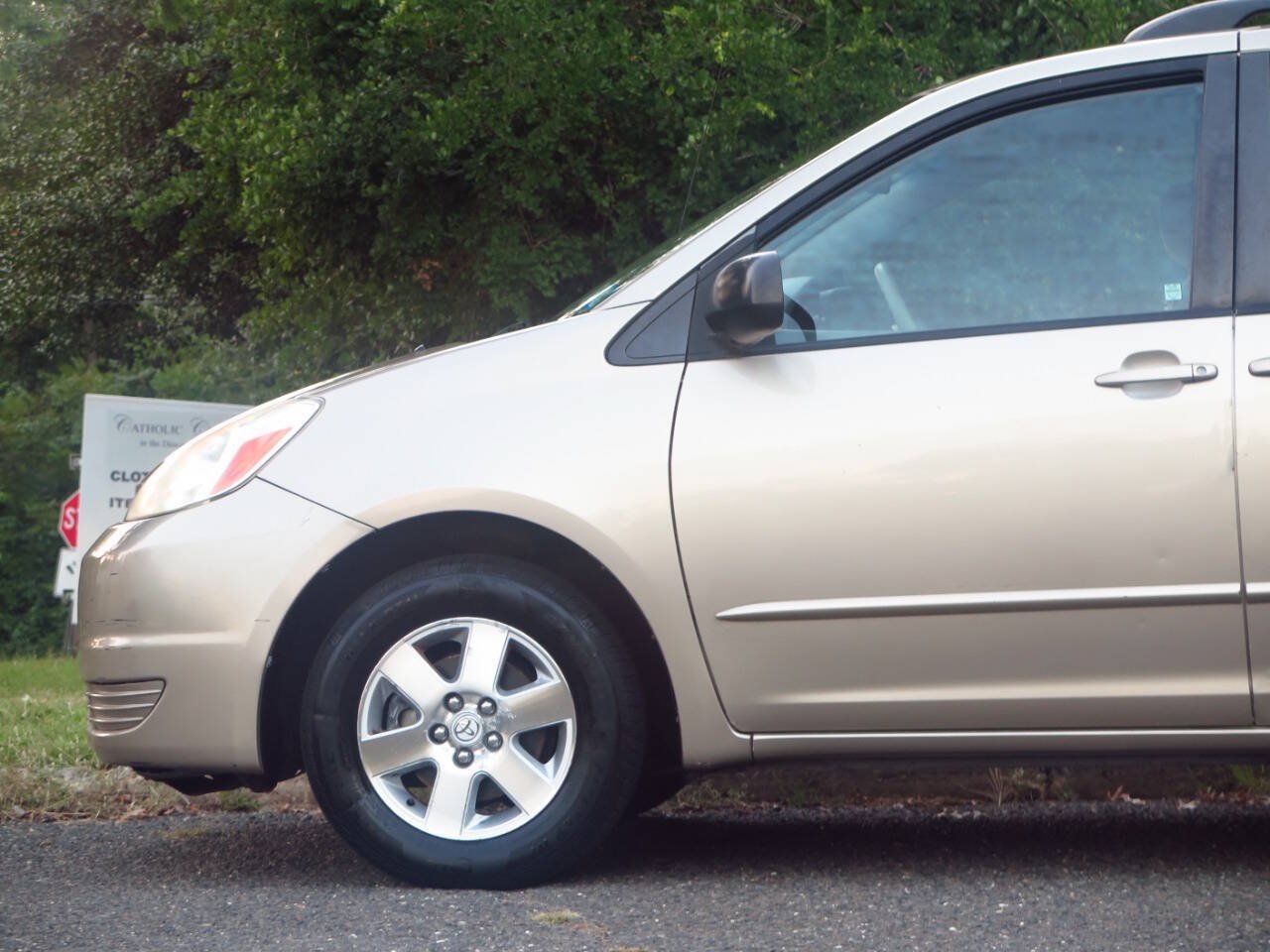 Used 2005 Toyota Sienna LE w/ LE Pkg 6 FWD image 21