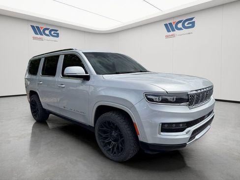 Used 2022 Jeep Grand Wagoneer Series I AWD/4WD image 8